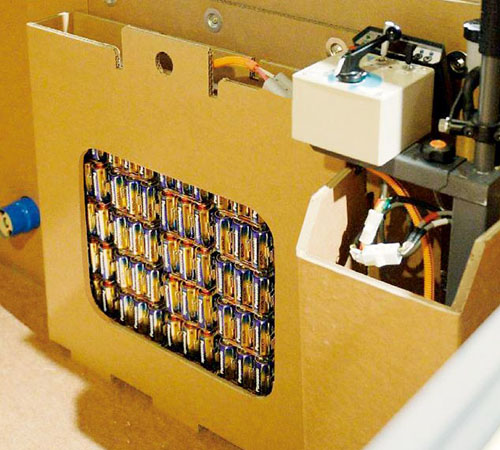 動力源の単1乾電池99本